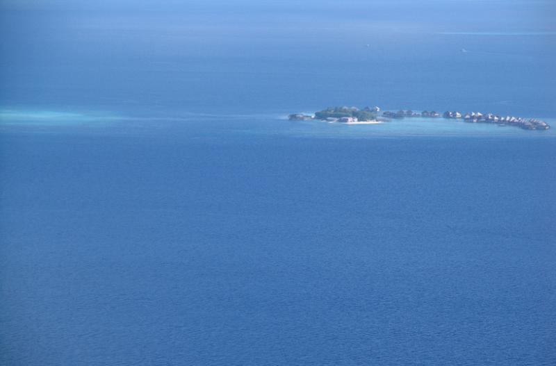 Maldives from the air (18).jpg